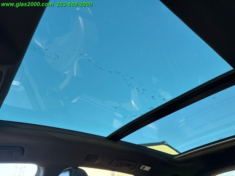 Vehicle image 60 of 86