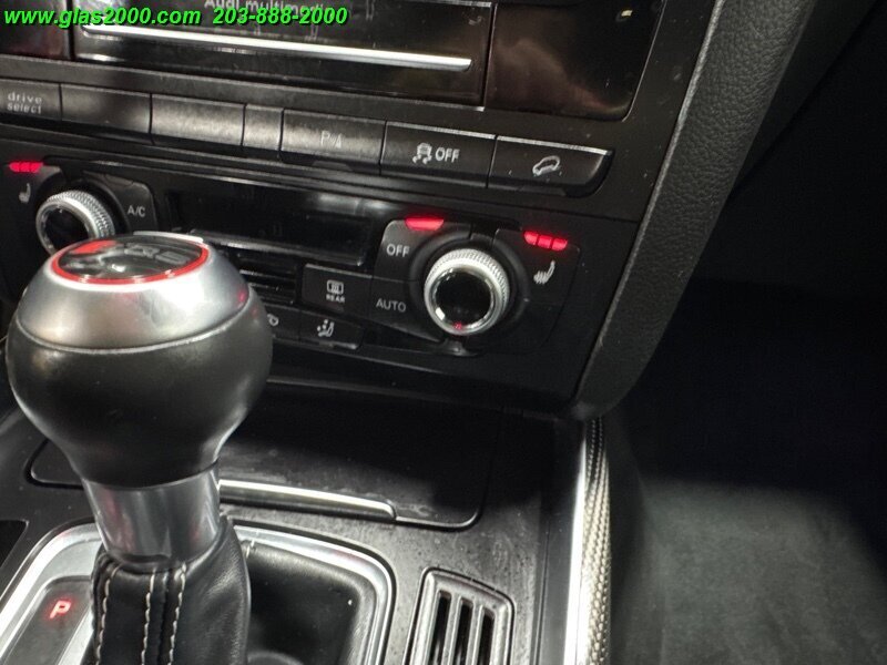 Vehicle image 44 of 86