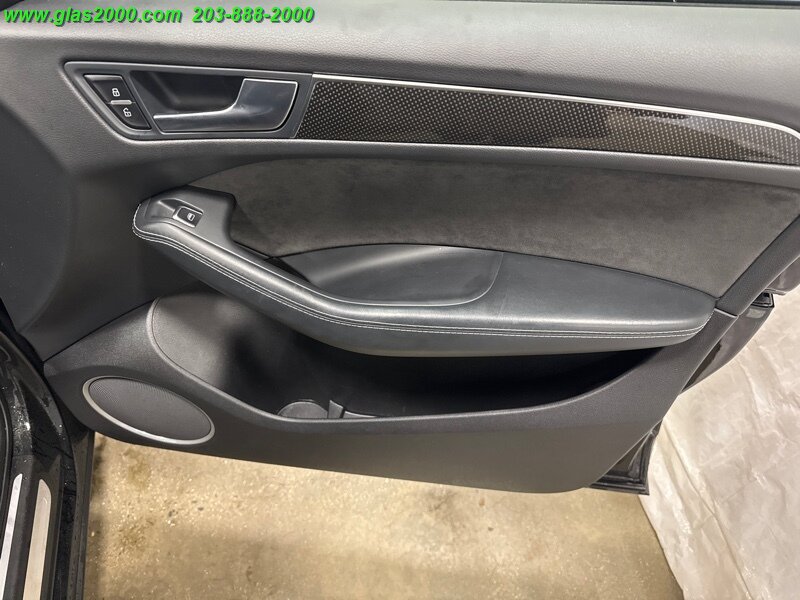 Vehicle image 72 of 86