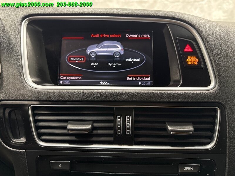 Vehicle image 32 of 86