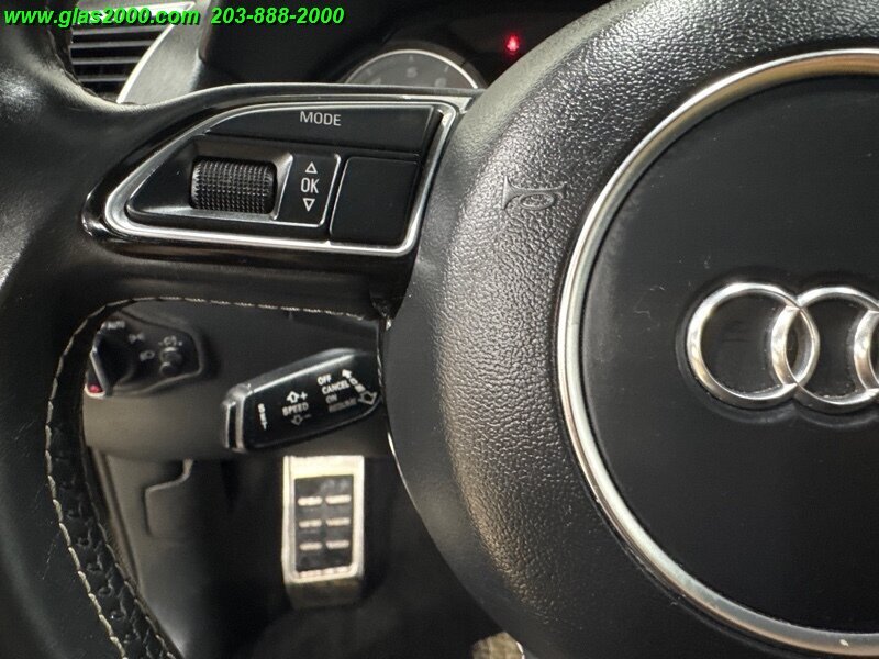 Vehicle image 33 of 86