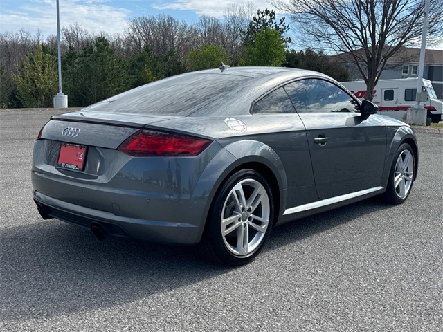 Vehicle image 3 of 33