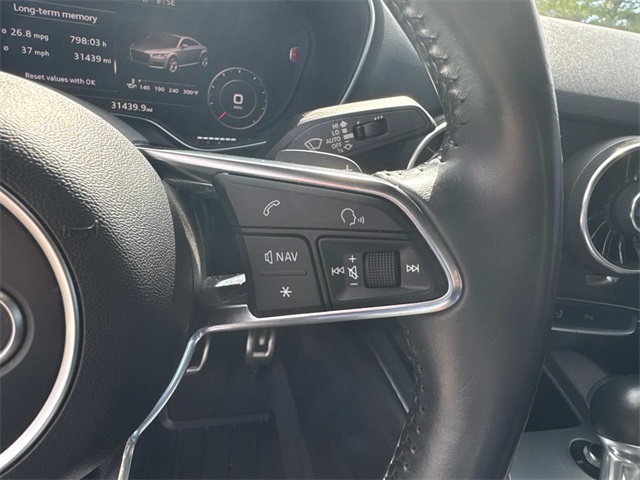 Vehicle image 24 of 33