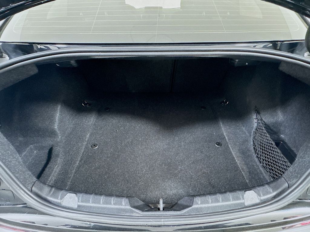 Vehicle image 21 of 26