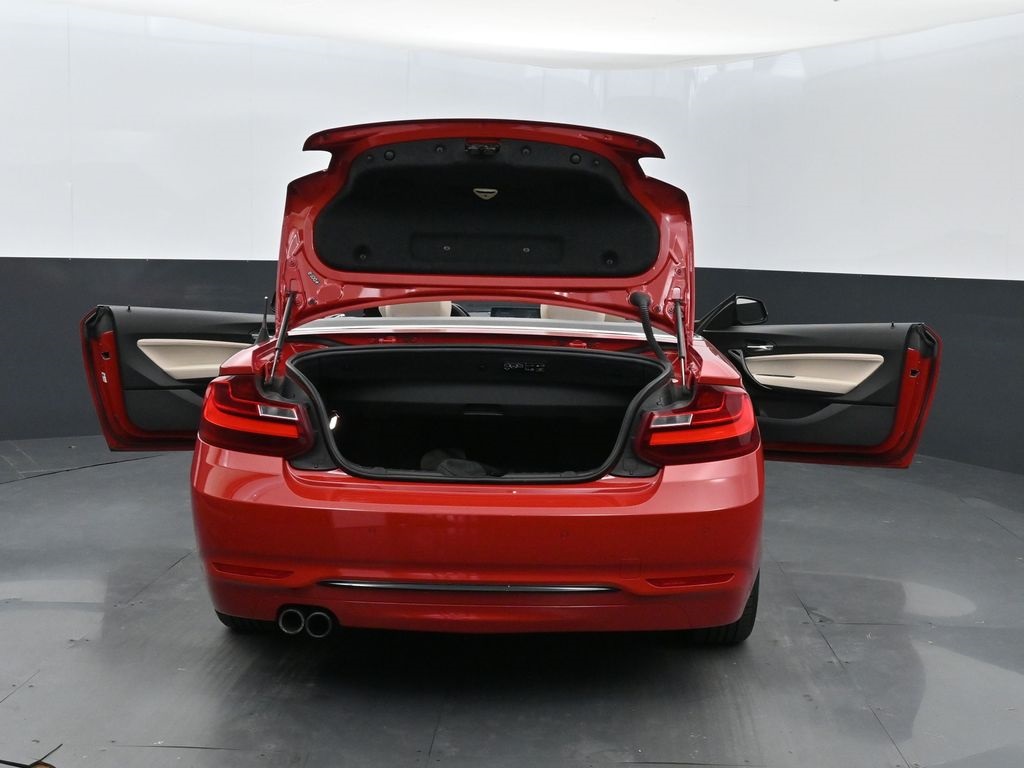 Vehicle image 43 of 50