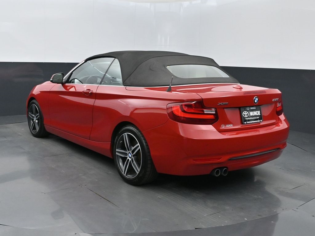 Vehicle image 23 of 50