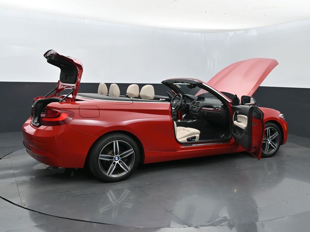 Vehicle image 13 of 50