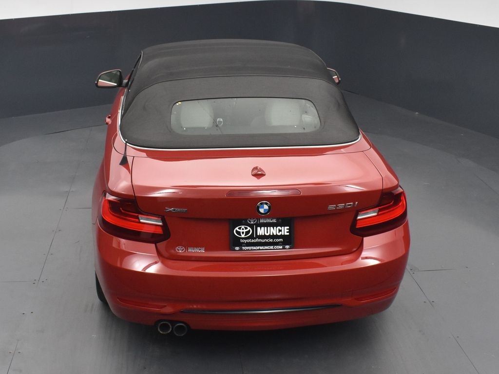 Vehicle image 45 of 50