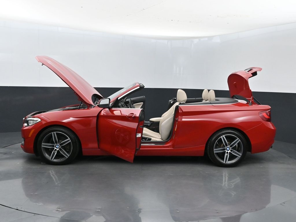 Vehicle image 28 of 50