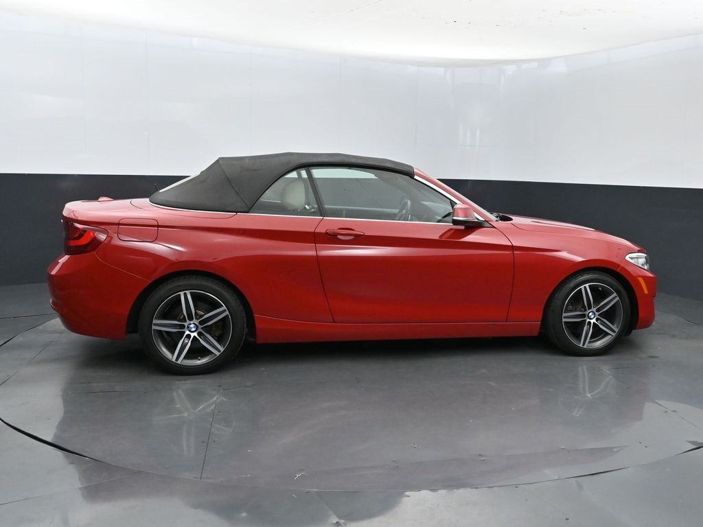 Vehicle image 12 of 50