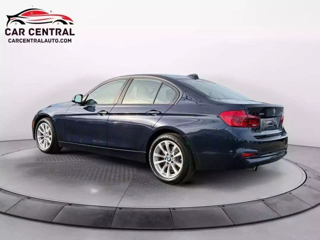 Vehicle image 7 of 27