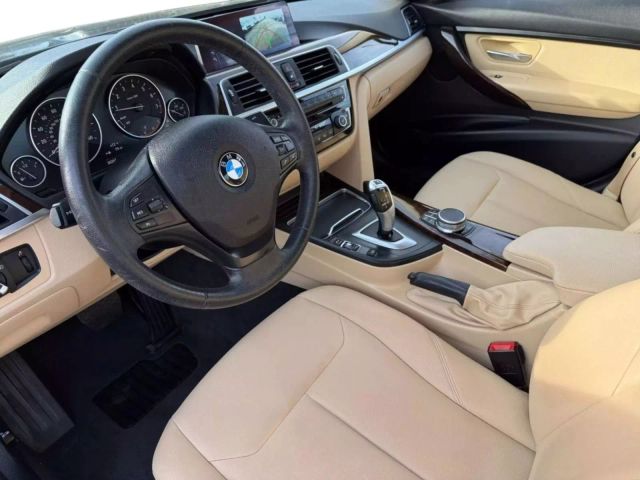 Vehicle image 15 of 27