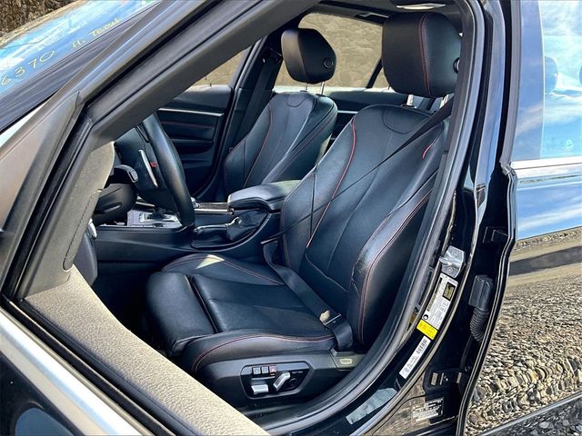 2017 BMW 3 Series 330i Image 9 of 27