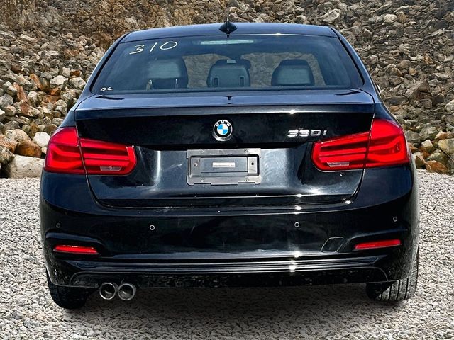 2017 BMW 3 Series 330i Image 5 of 27