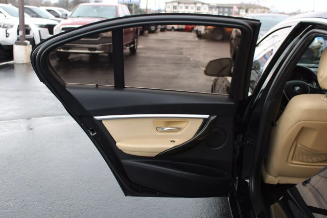 Vehicle image 46 of 59