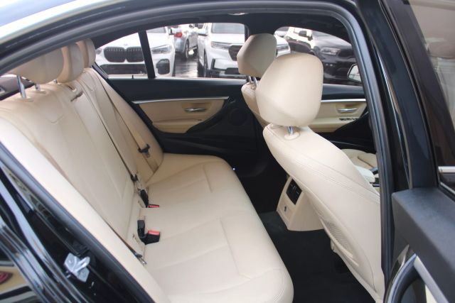 Vehicle image 52 of 59