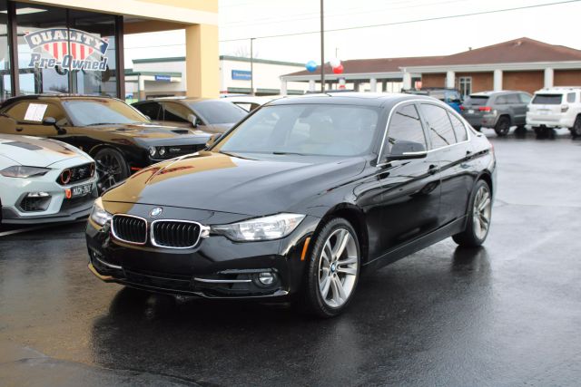 Vehicle image 6 of 59