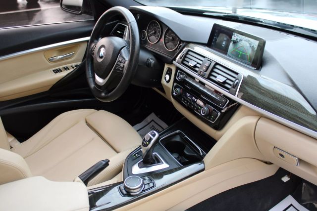 Vehicle image 56 of 59