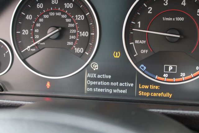 Vehicle image 22 of 59