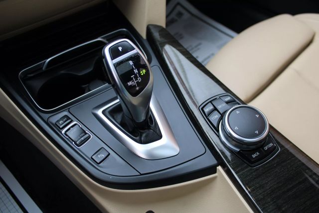 Vehicle image 29 of 59