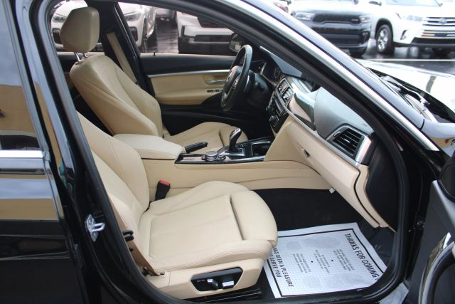 Vehicle image 55 of 59