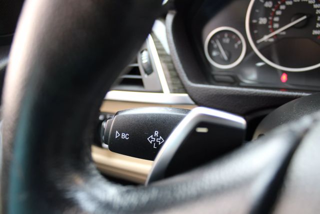 Vehicle image 17 of 59