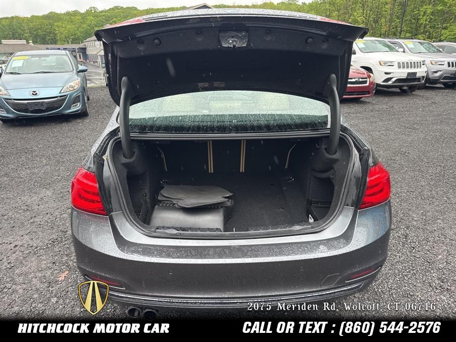 Vehicle image 35 of 41