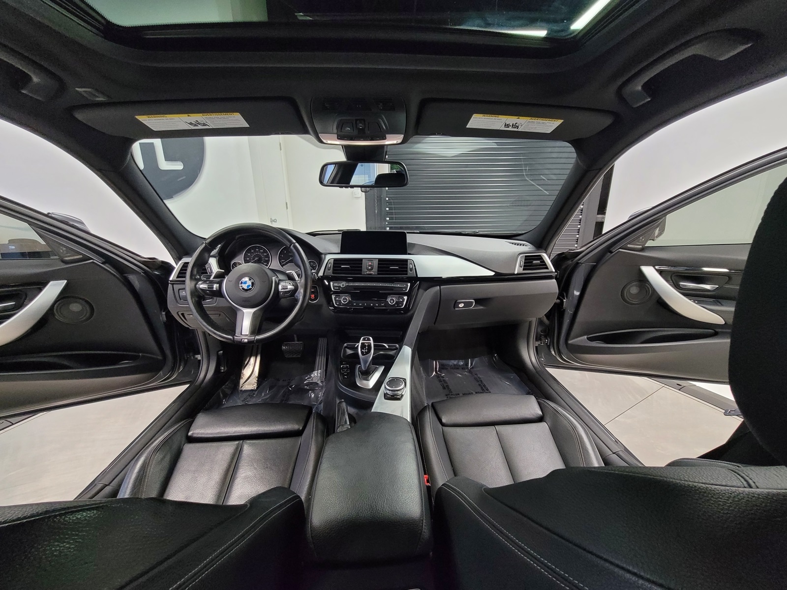 Vehicle image 21 of 55