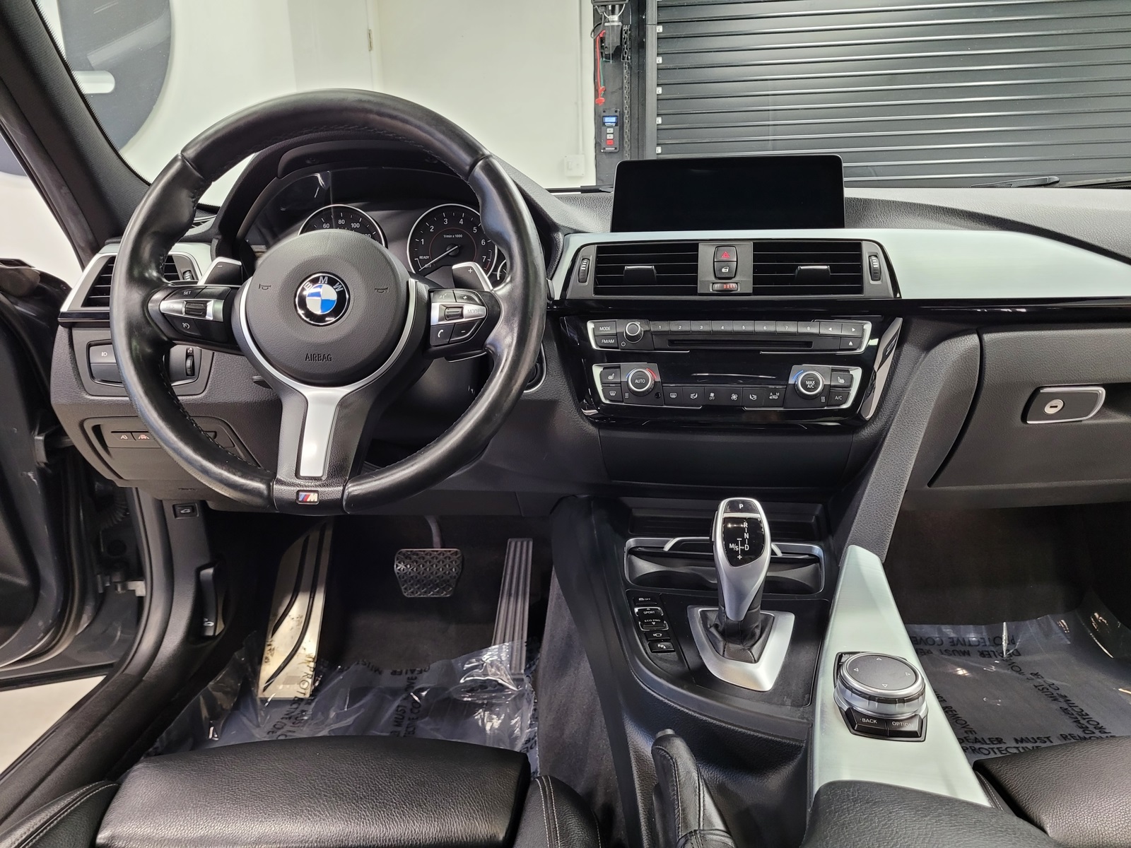 Vehicle image 27 of 55
