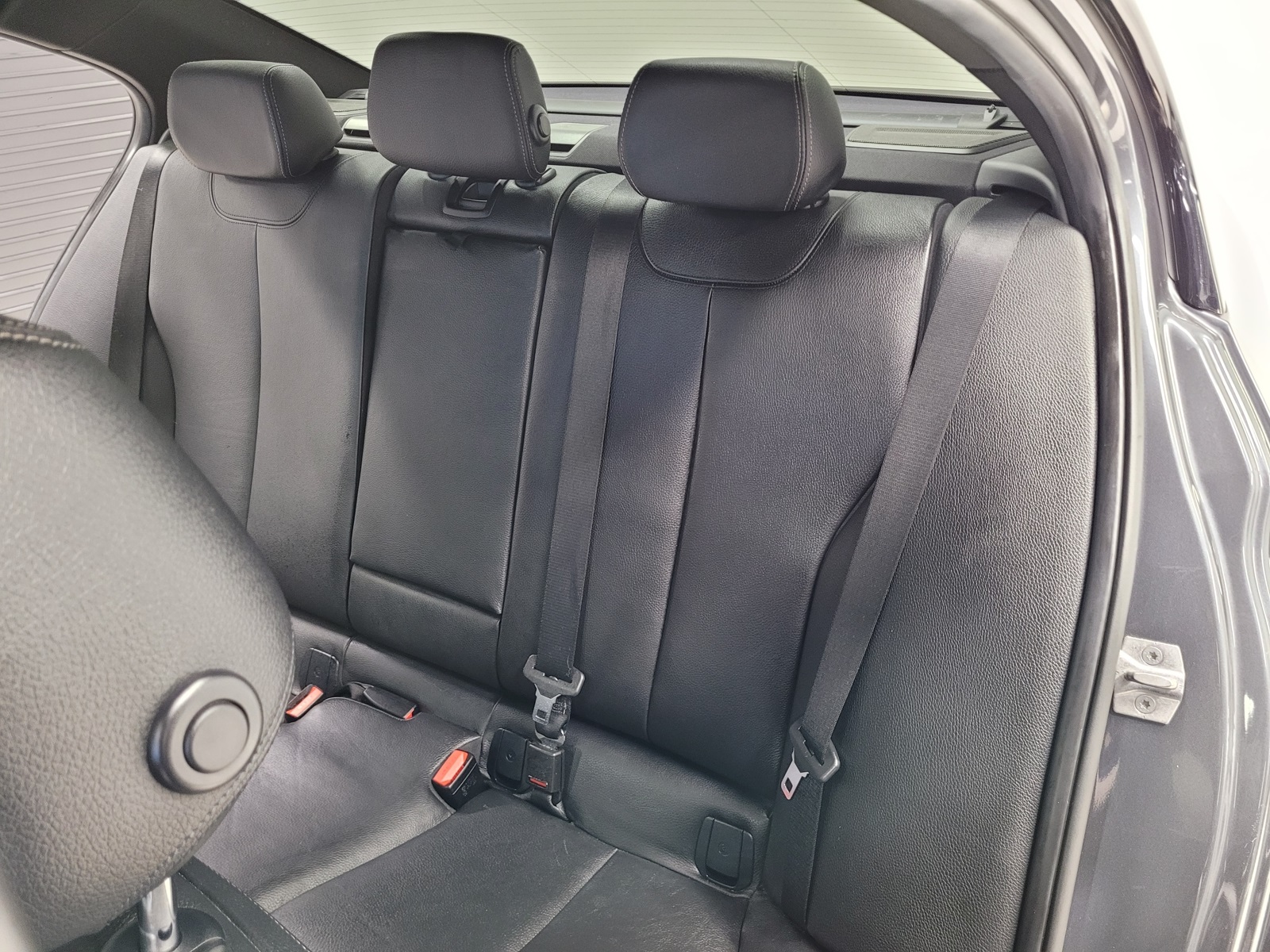 Vehicle image 40 of 55