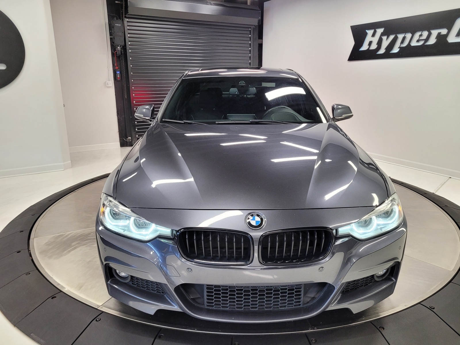 Vehicle image 6 of 55