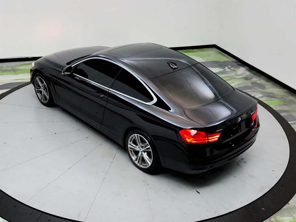2017 BMW 4 Series 430i xDrive Image 2 of 42