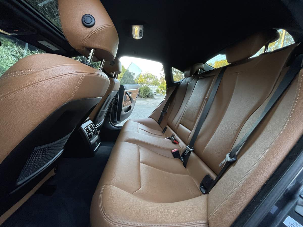 Vehicle image 26 of 47