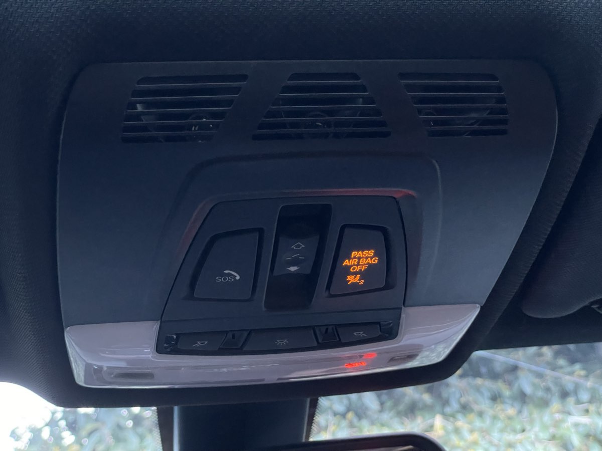 Vehicle image 44 of 47