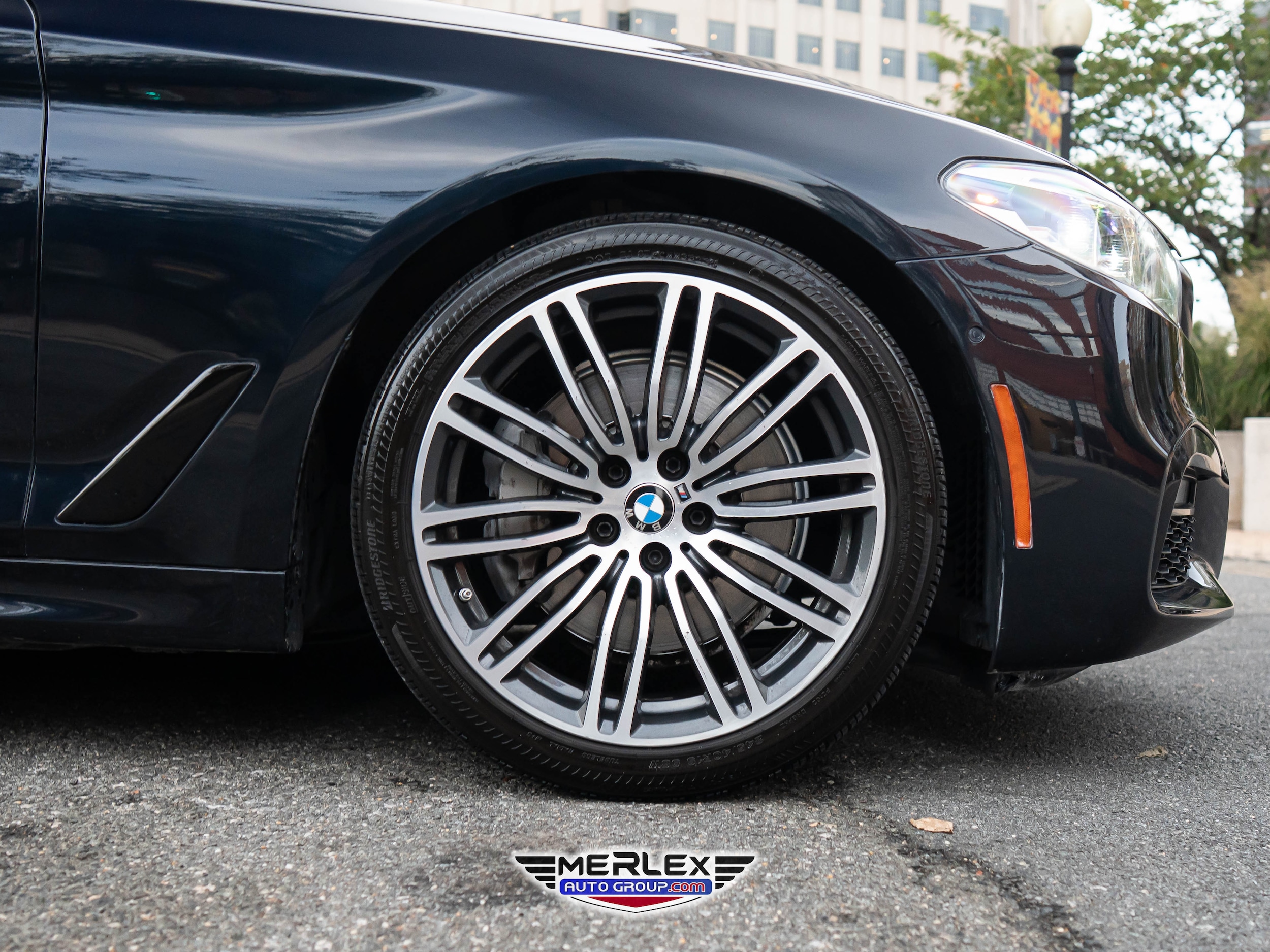 2017 BMW 5 Series 540i Image 11 of 54