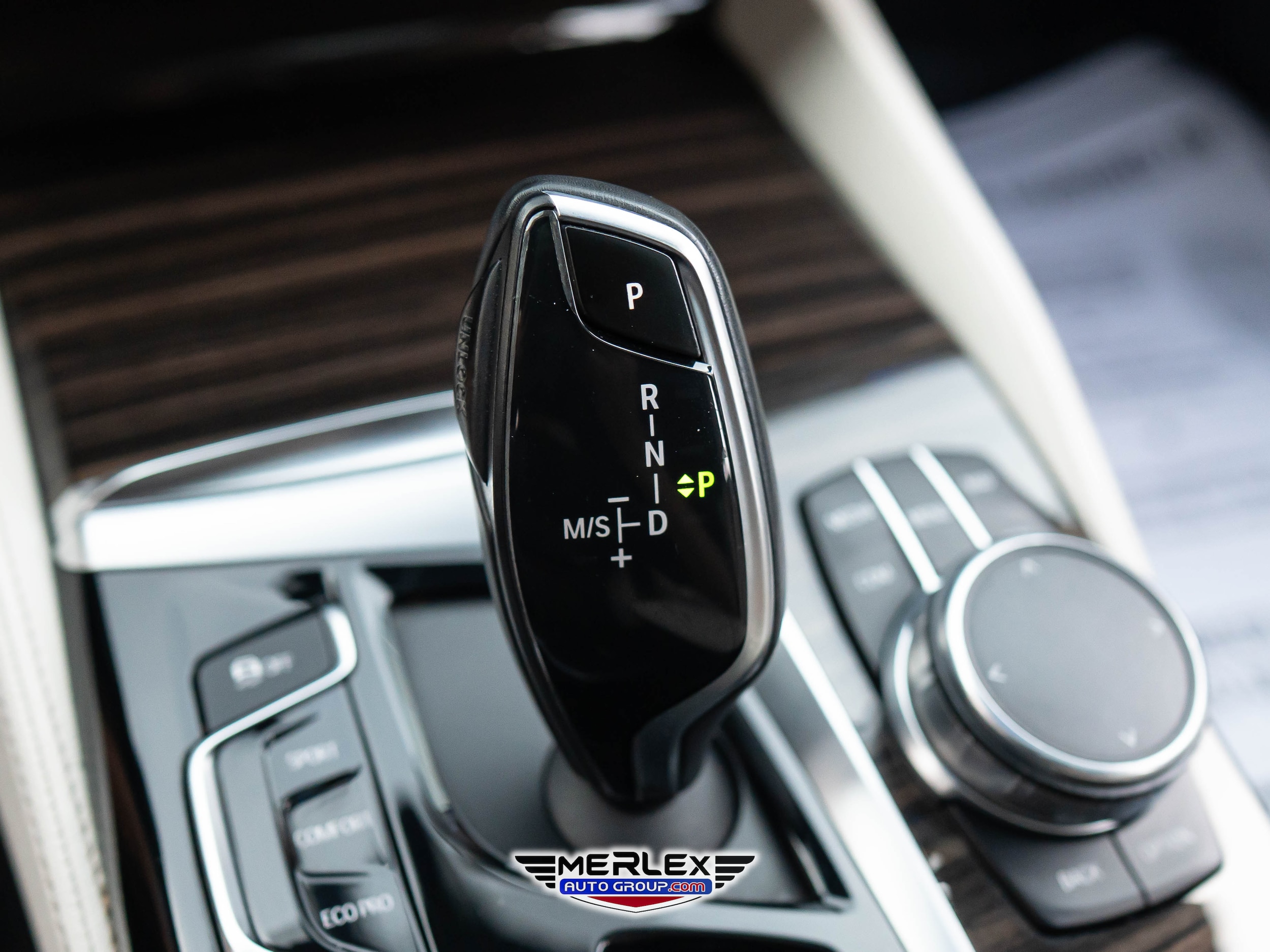 2017 BMW 5 Series 540i Image 38 of 54