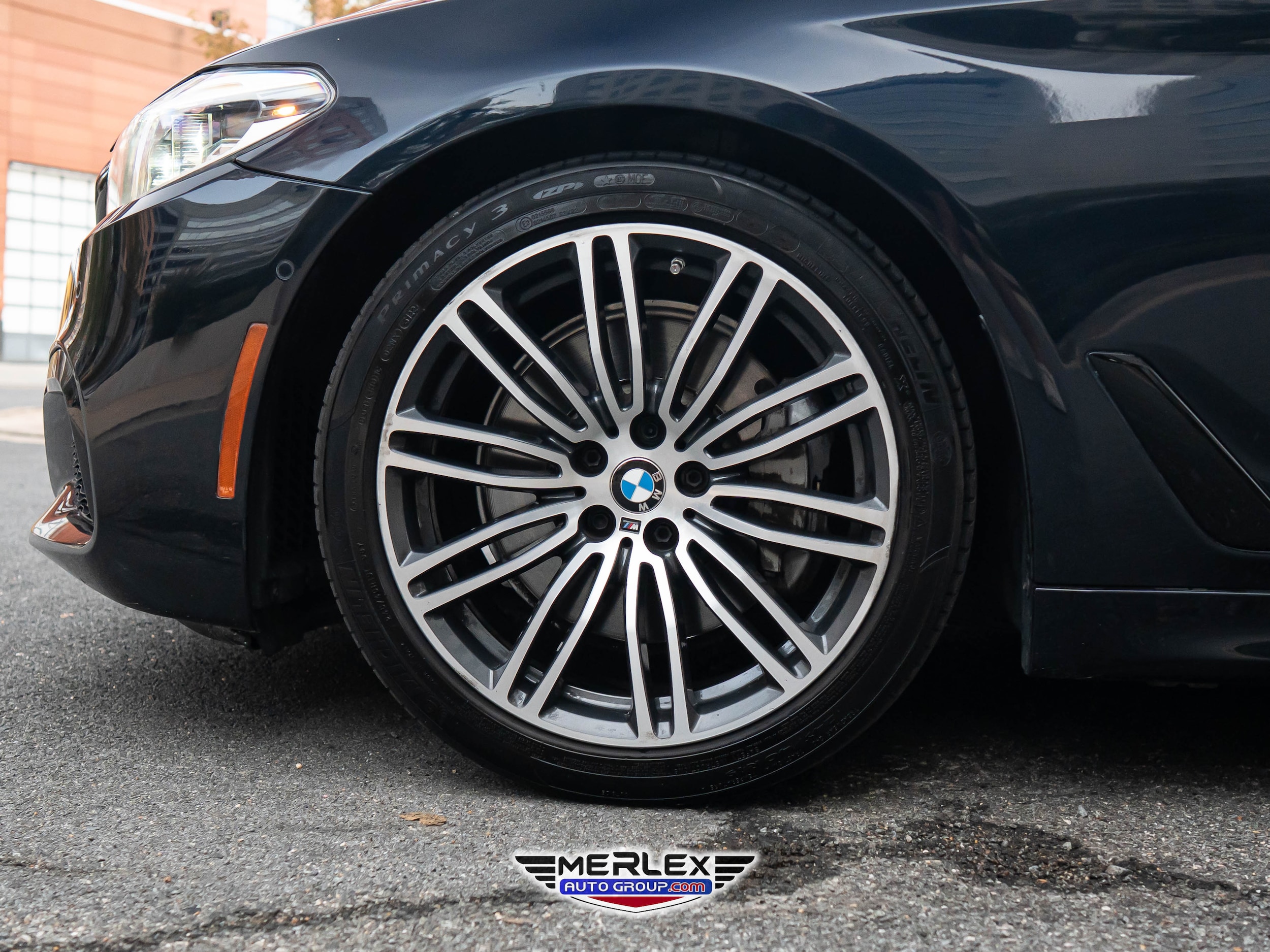 2017 BMW 5 Series 540i Image 10 of 54