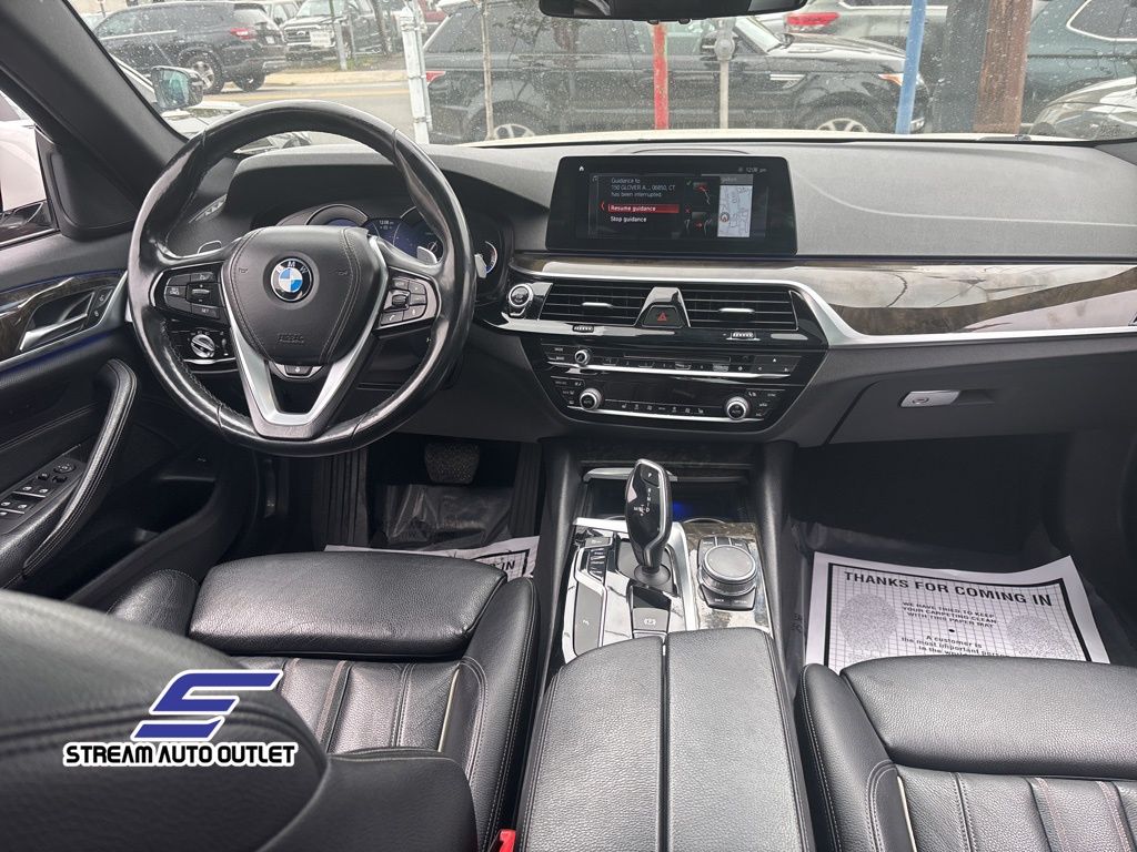 Vehicle image 19 of 38