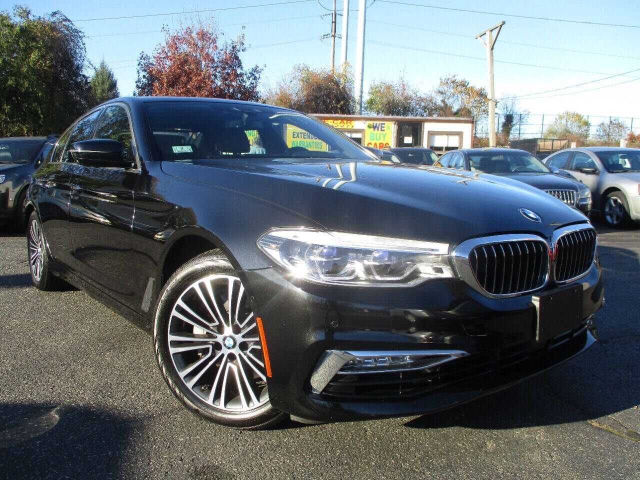 2017 BMW 5 Series 530i xDrive Image 2 of 35