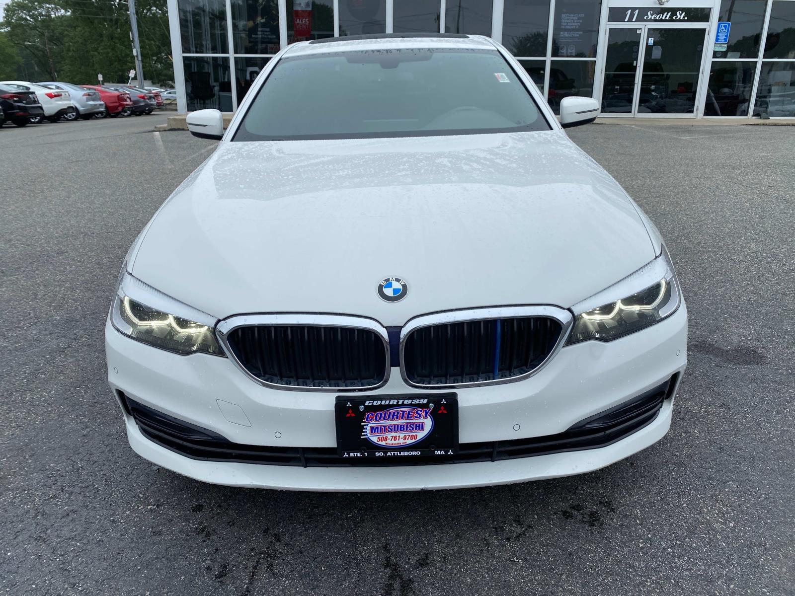 Vehicle image 2 of 34