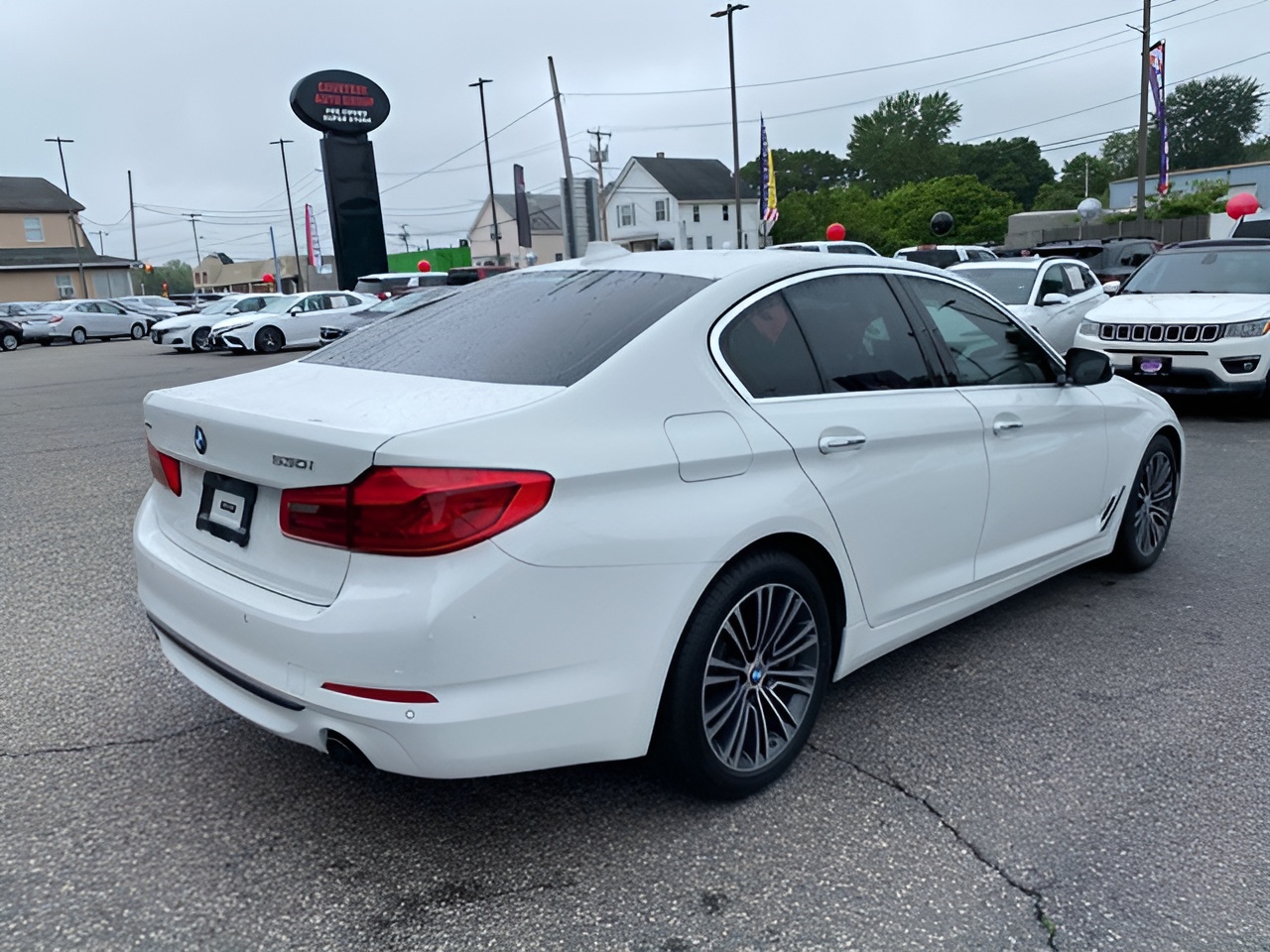 Vehicle image 31 of 34
