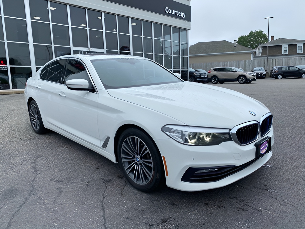 Vehicle image 29 of 34
