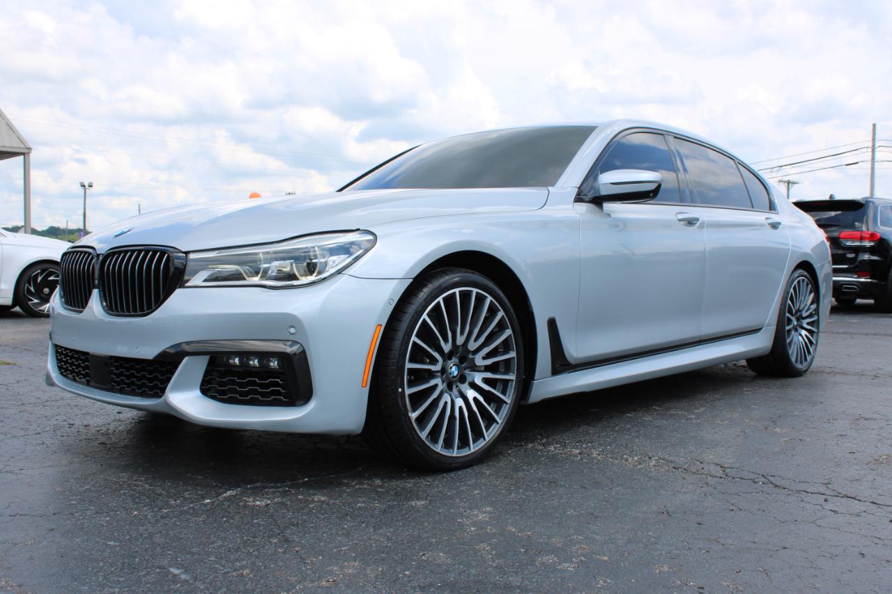 2017 BMW 7 Series 750i Image 1 of 49
