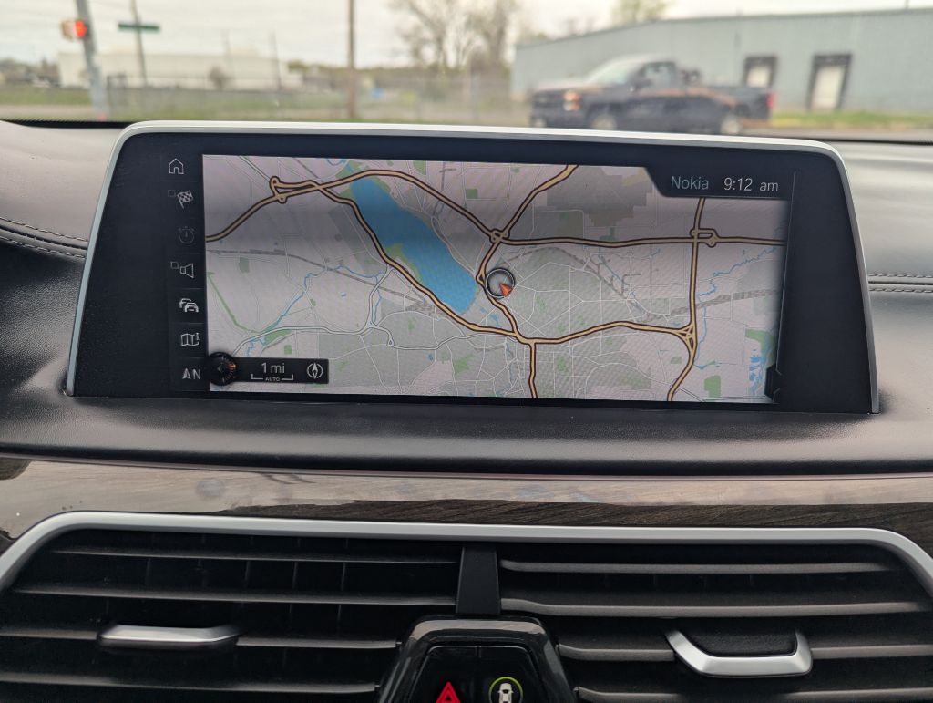 Vehicle image 19 of 24