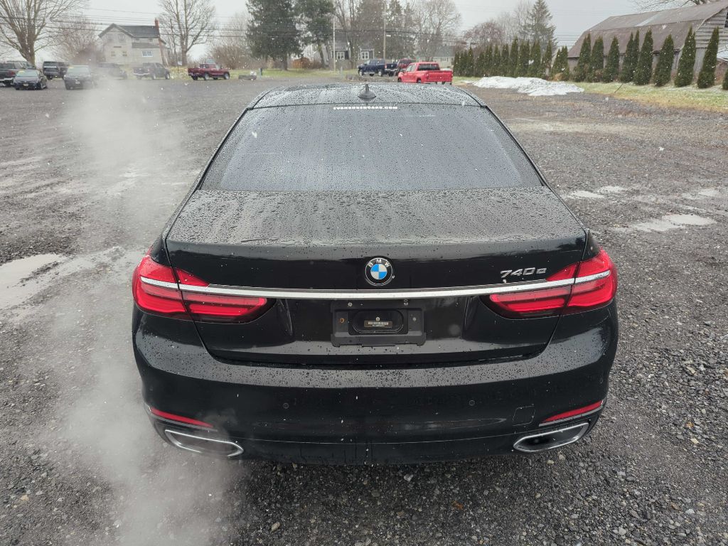 Vehicle image 5 of 24