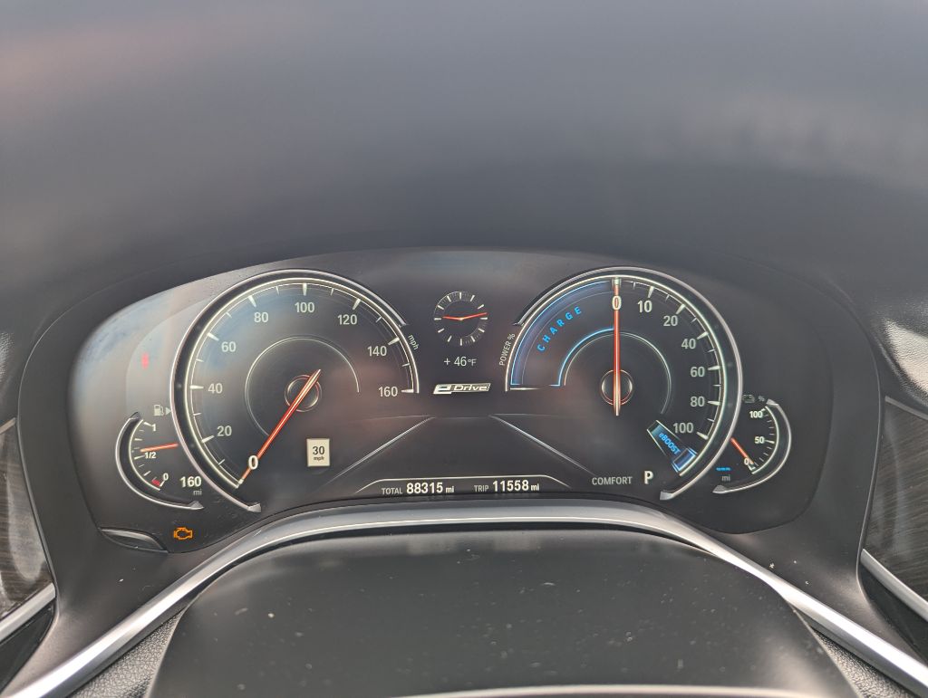 Vehicle image 21 of 24