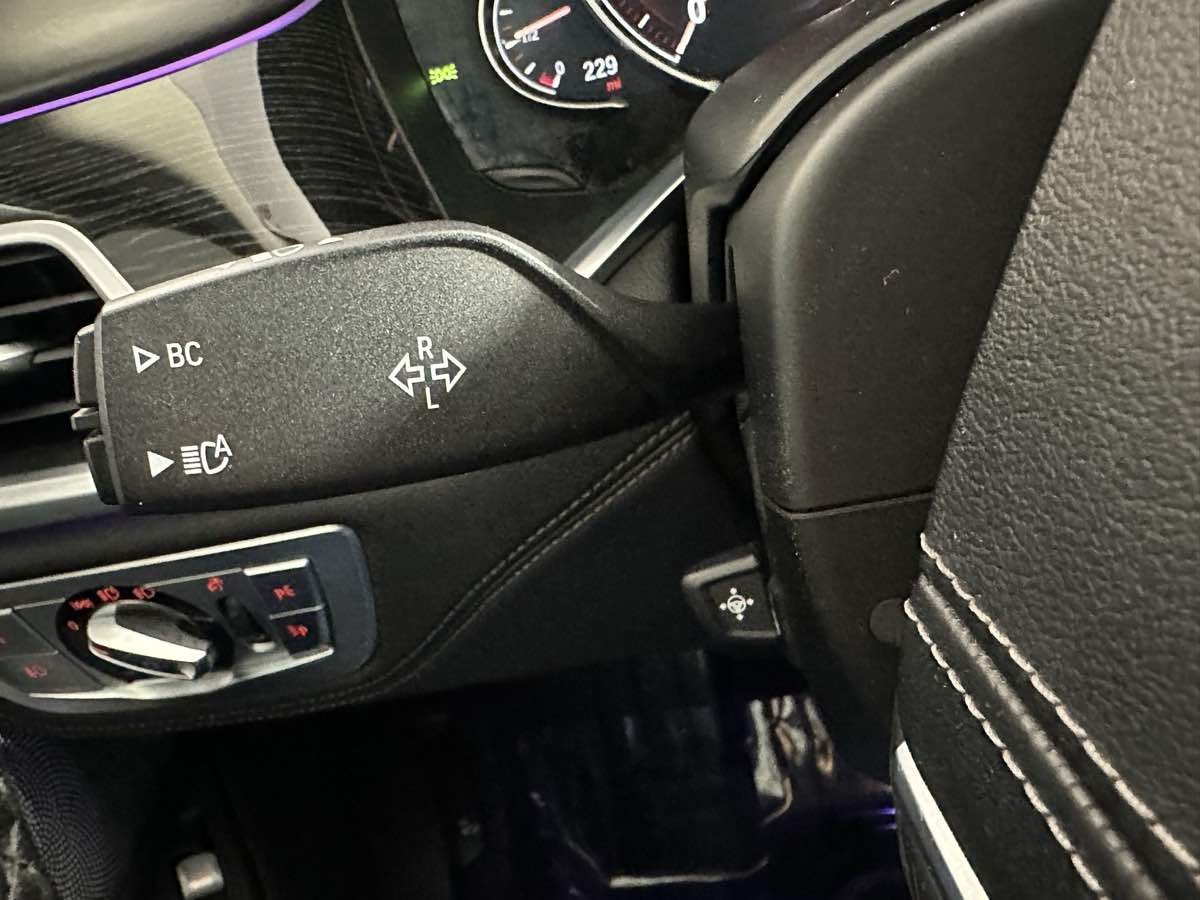 Vehicle image 39 of 56