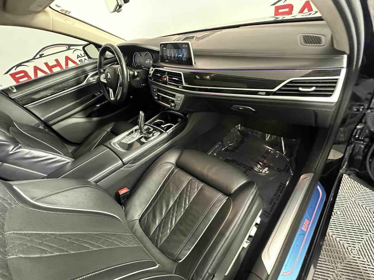 Vehicle image 25 of 56