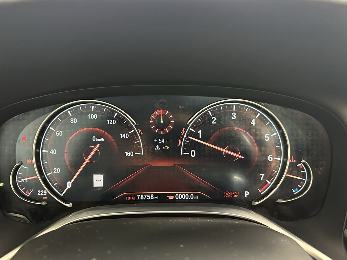 Vehicle image 41 of 56