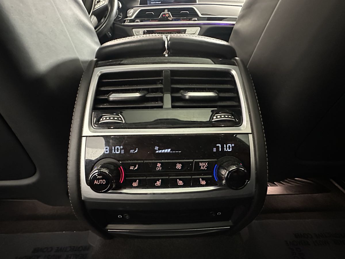 Vehicle image 34 of 56